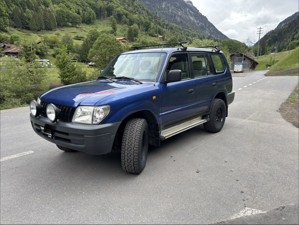 Toyota Automobili: Toyota Landcruiser – Usato da Lütschental venduto da Fiessli71 3