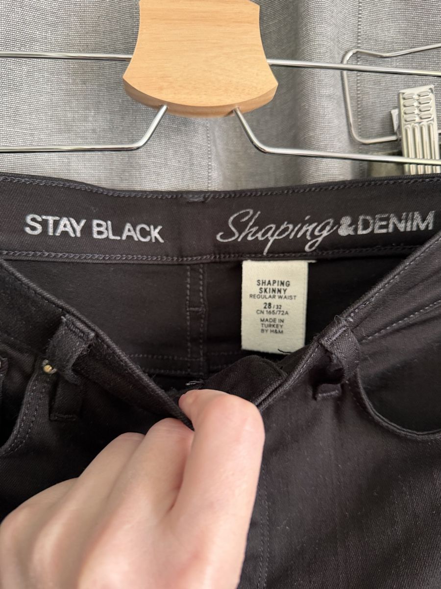 H&M Jeans: Shaping Skinny Jeans – Nuovo (secondo la descrizione) da Uitikon Waldegg venduto da MGC 2