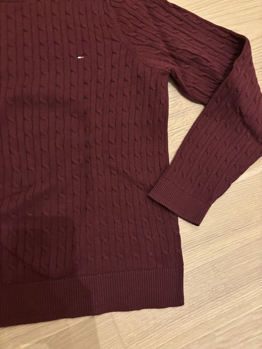 Tommy Hilfiger Maglioni & Felpe: Strickpullover Tommy Hilfiger weinrot XL – Usato da Gwatt (Thun) venduto da Bioethanol01 1