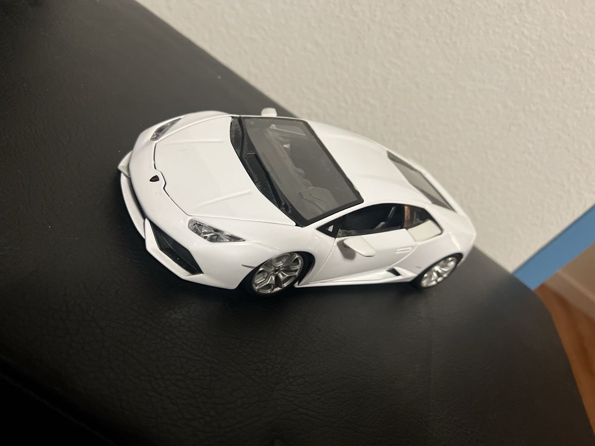 Lamborghini Modellini d'auto: Lamborghini Huracan 1:18 Burago – Nuovo (secondo la descrizione) da Mägenwil venduto da ele_cd7w 1