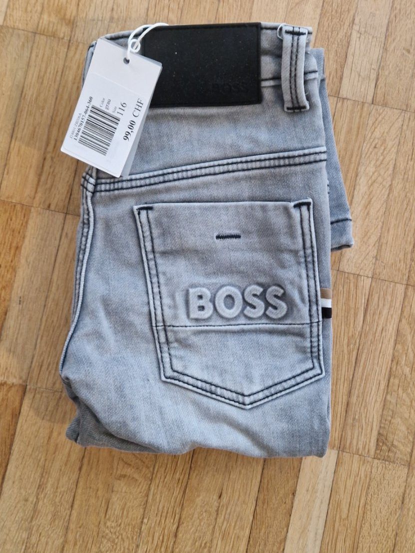 Hugo Boss Pantaloni: NEU:Jeans Hugo Boss Gr. 116 – Nuovo e nell'imballaggio originale da Luzern venduto da Prusil