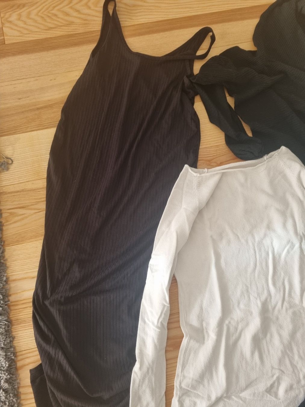 Lotti di vestiti: Minikleid Kleid Strickkleid Kleiderpaket Longpullis – Usato da Pratteln venduto da madi1990 5