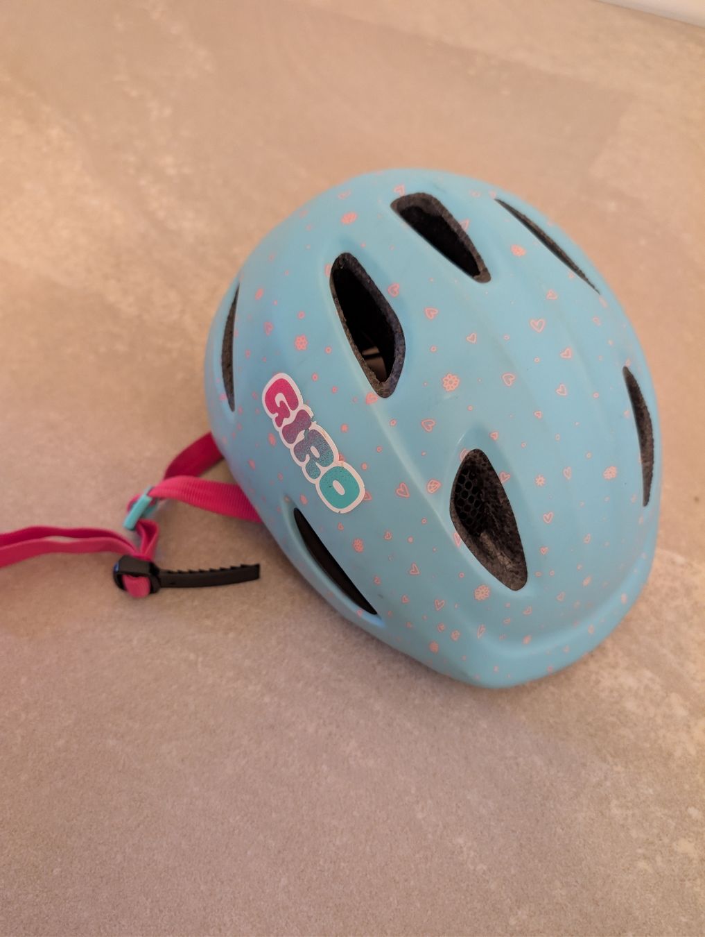 Giro Helme: Fahrradhelm – Gebraucht aus Basel von Casamo