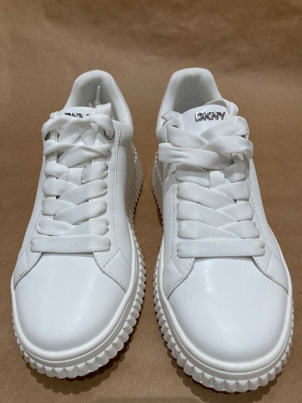 DKNY Scarpe da donna: DKNY SNEAKER no.37 new – Nuovo e nell'imballaggio originale da Paradiso venduto da Kayakara 1
