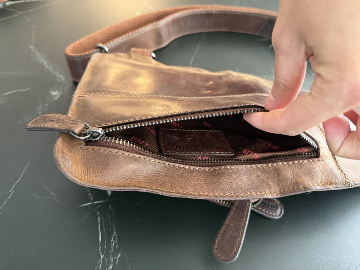Borse: Schultertasche aus echtem Leder - Louis Wallis – Nuovo (secondo la descrizione) da Holderbank SO venduto da mai_xt9j 2