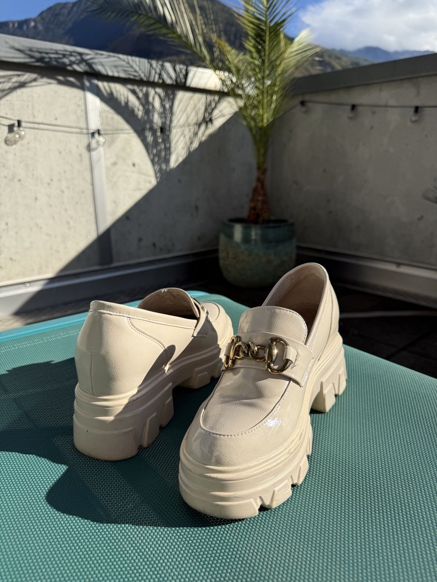 Scarpe da donna: Loafer Damen - AB 1 CHF – Usato da Visp venduto da kla_qzk6 1