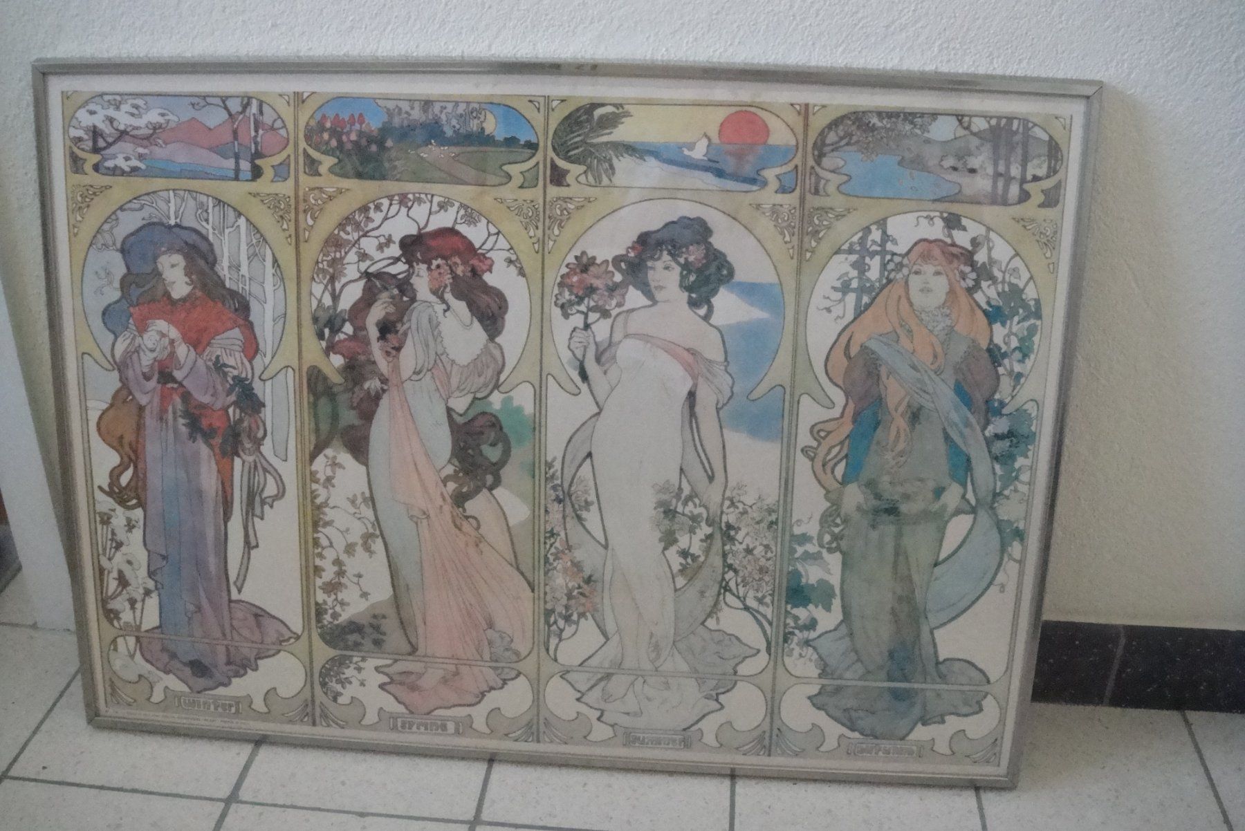 Poster & Bilder: Nostalgisches Bild mit Rahmen 4 Jahreszeiten – Gebraucht aus Flims Dorf von Grossmannbruno 1