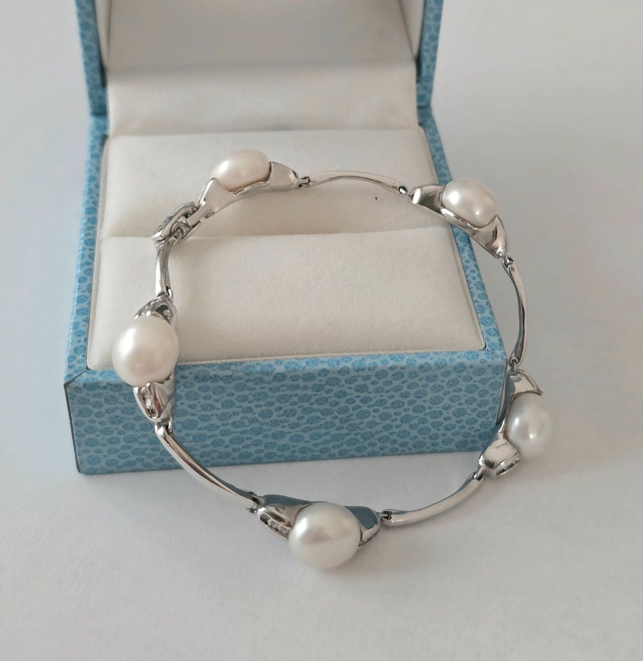 Bracelets: Exquisites Design-Echte Perlenarmkette mit Silber 925 - Neu – Neuf avec emballage d'origine à Uetikon am See par Coralreef 4