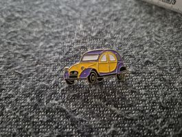 Pin Anstecknadel Citroen gelb violett gebraucht
