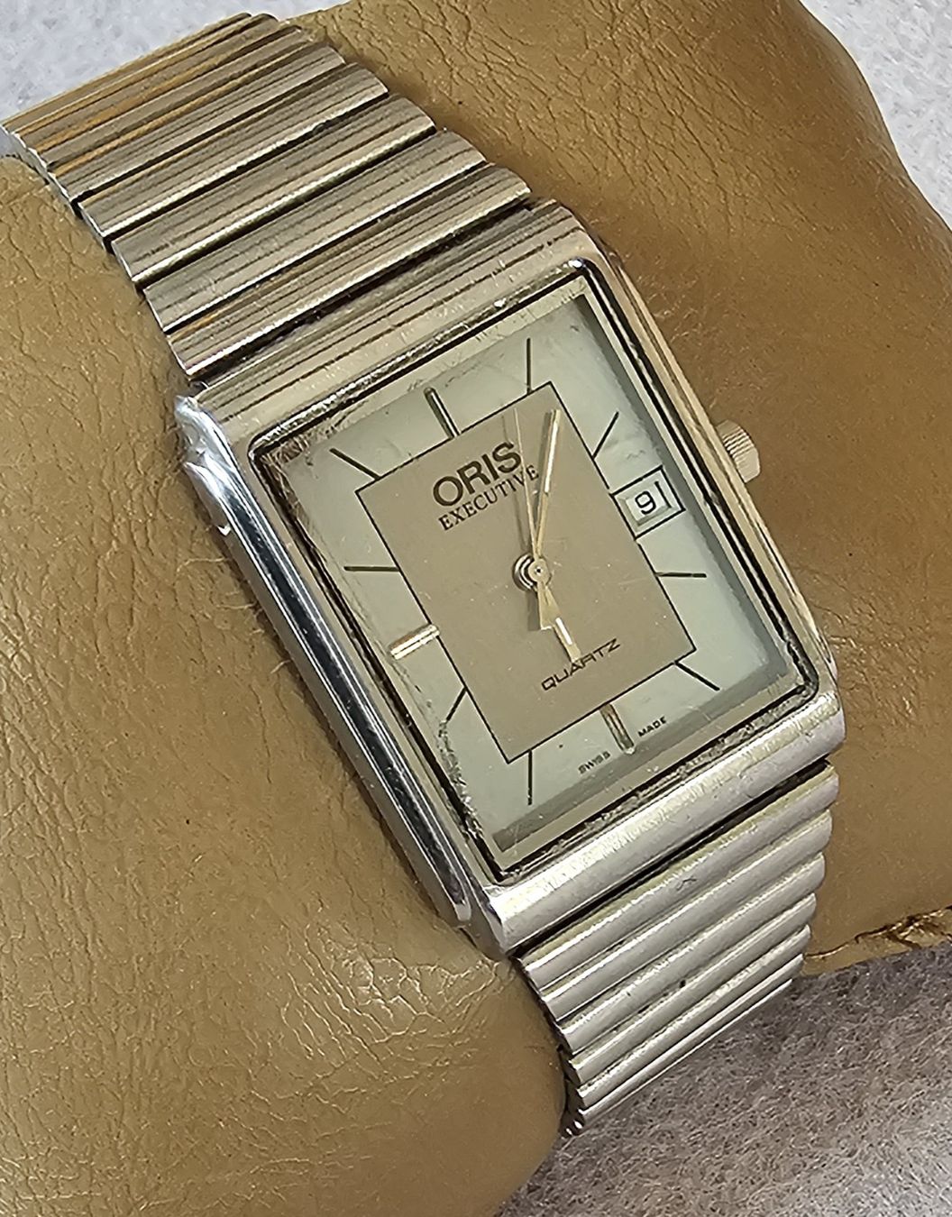 Oris Orologi: ORIS ECXECUTIVE Elegante Armbanduhr – Usato da Speicher venduto da Swisswtch