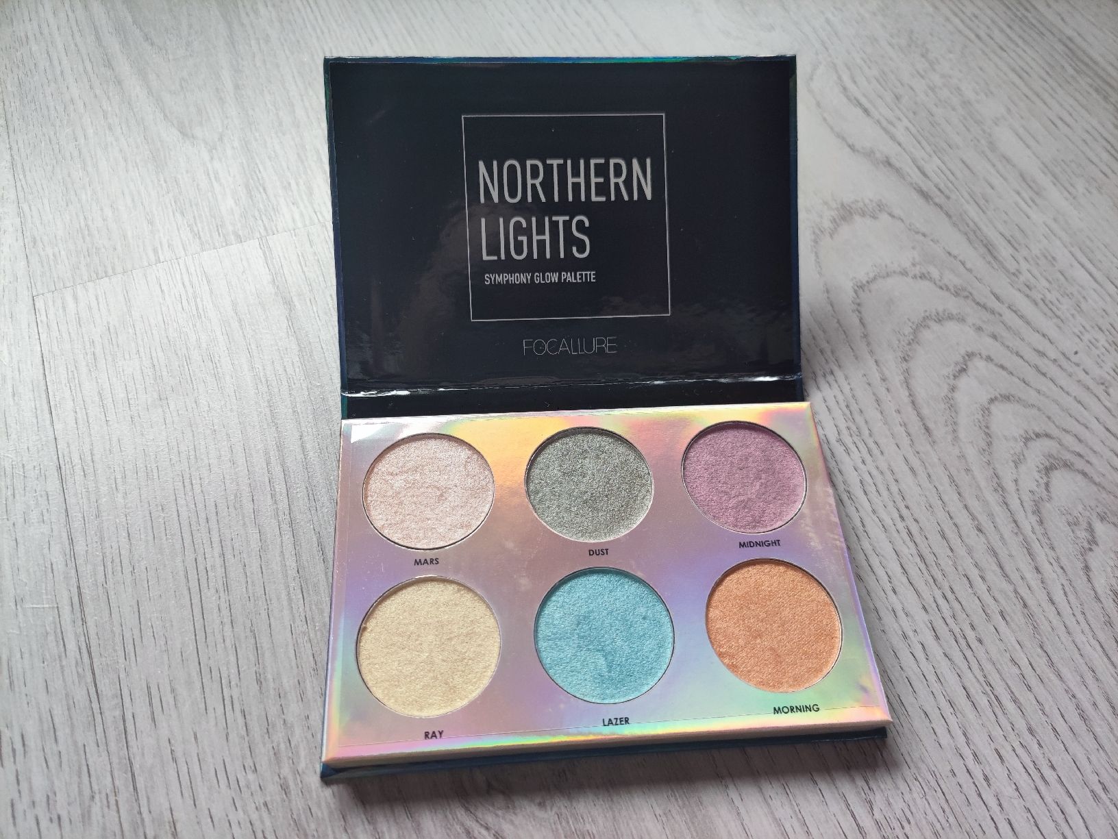 Make-up: Northern Light Highlighters Palette – Nuovo (secondo la descrizione) da Nottwil venduto da sukkus.ch 1