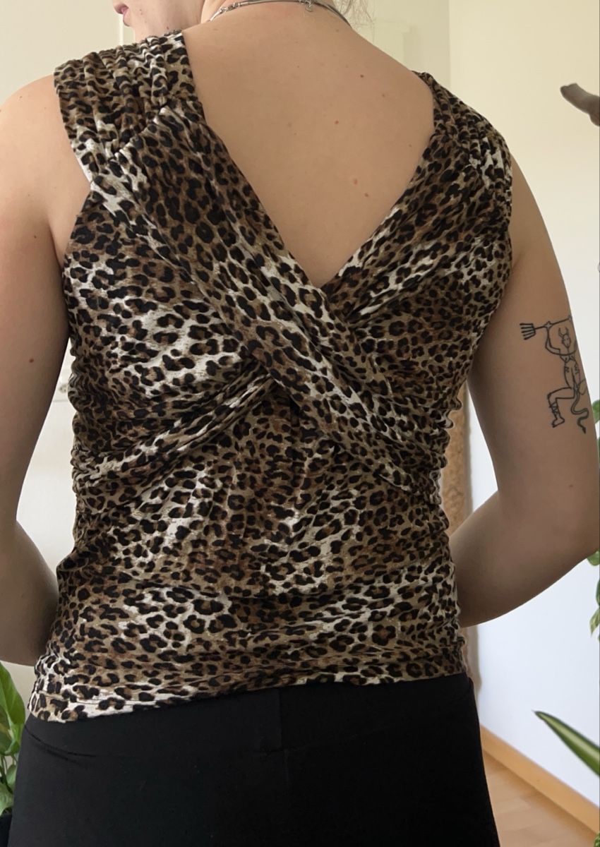Top: Leo-Muster Top – Usato da Aesch BL venduto da noe_xz5r 3