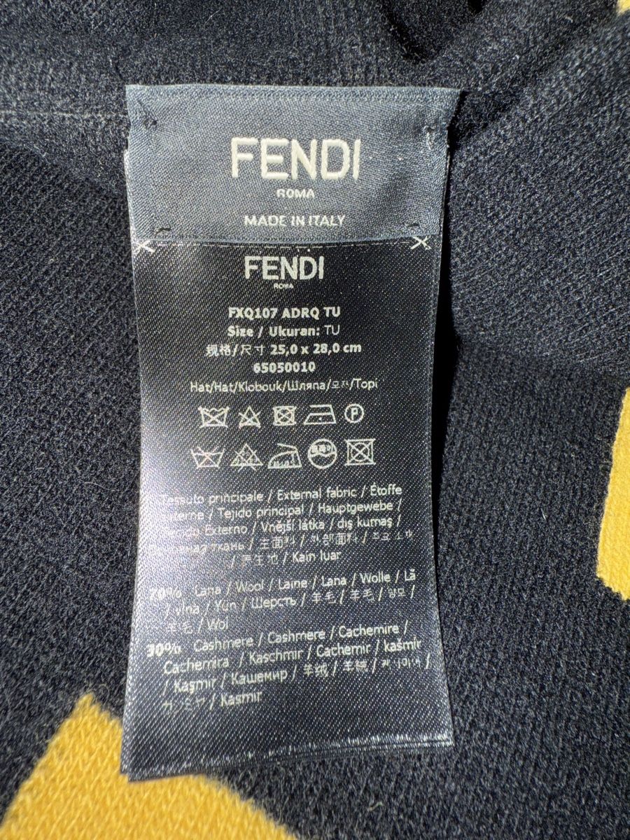 Fendi Foulards, Tücher & Schals: FENDI Set Schal und Mütze – Gebraucht aus Chur von tince07 4