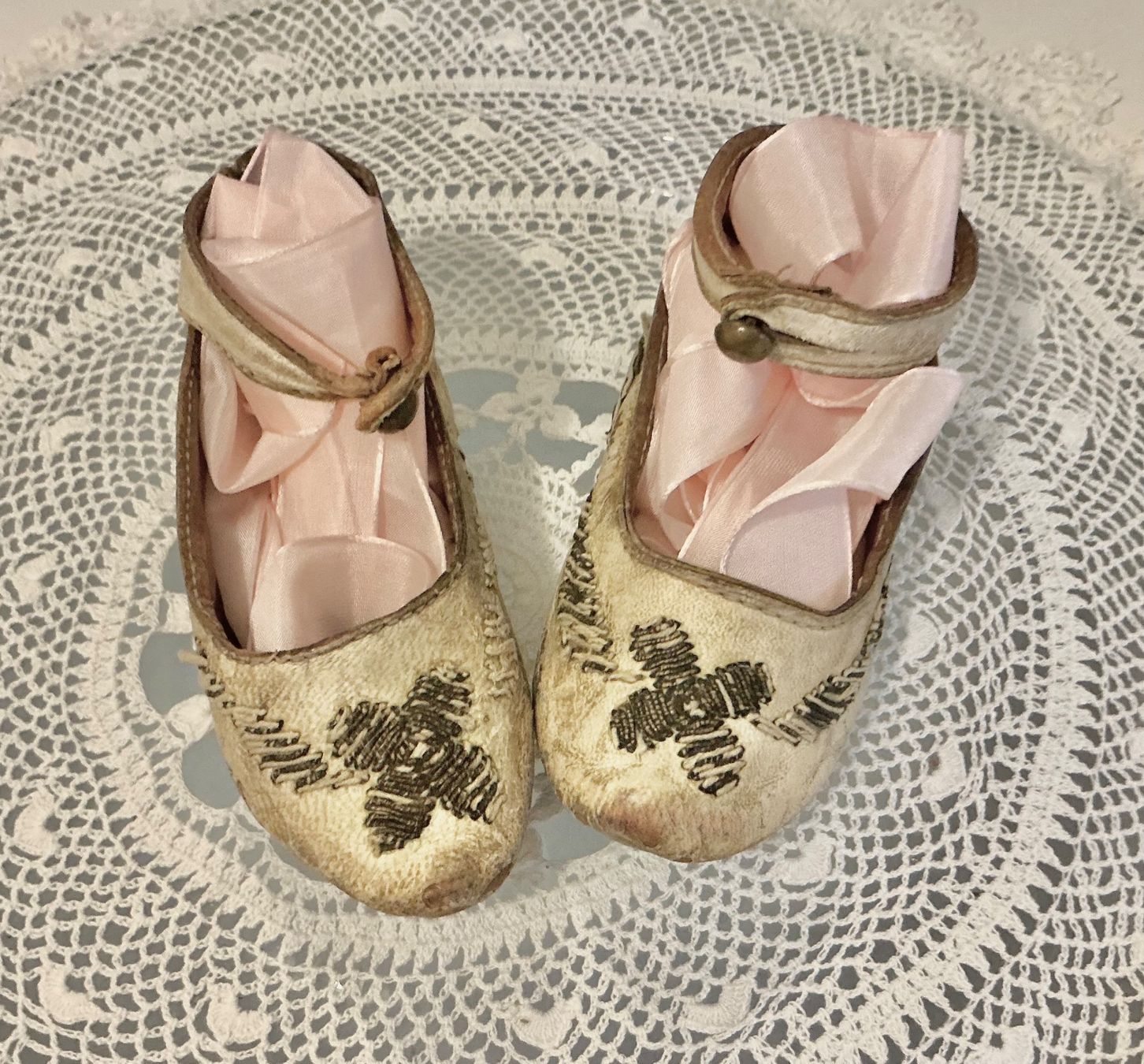 Poupées: URALTE PUPPENSCHUHE 1890 – D'occasion à Zell LU par Silvermemory 5