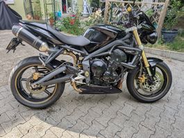 Triumph Street Triple 675