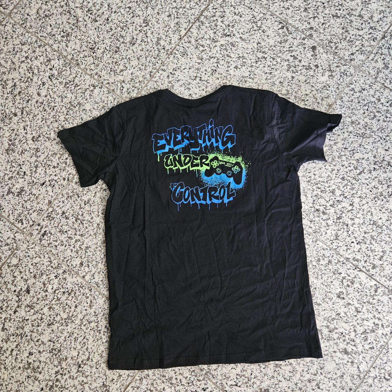 Hemden, T-Shirts & Polos: T-Shirt "Everything under Control" Gr. S/176 neu – Neu (gemäss Beschreibung) aus Embrach von Lilly2021 1