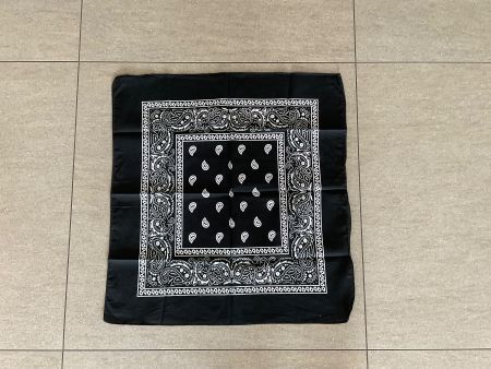 Bandana Tuch schwarz weiss Paisleymuster gebraucht