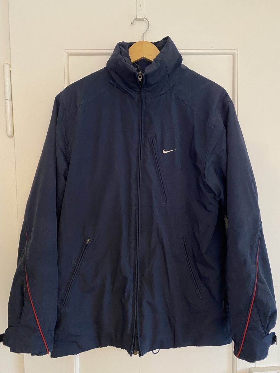 Nike Jacken: Nike Vintage Jacke – Gebraucht aus Zürich von Uiuiui