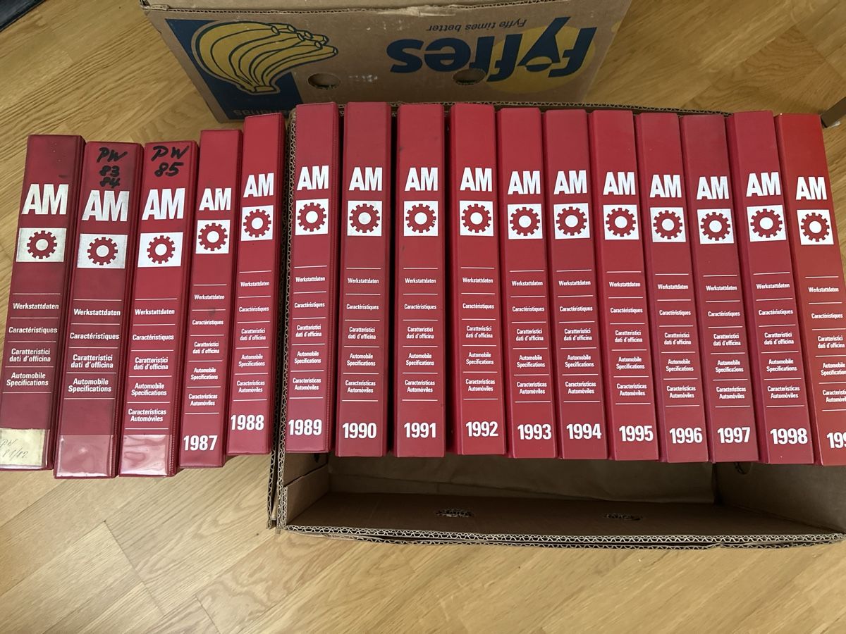 Livres: AM Werkstattdaten-Bände – D'occasion à Mörschwil par tweety9402