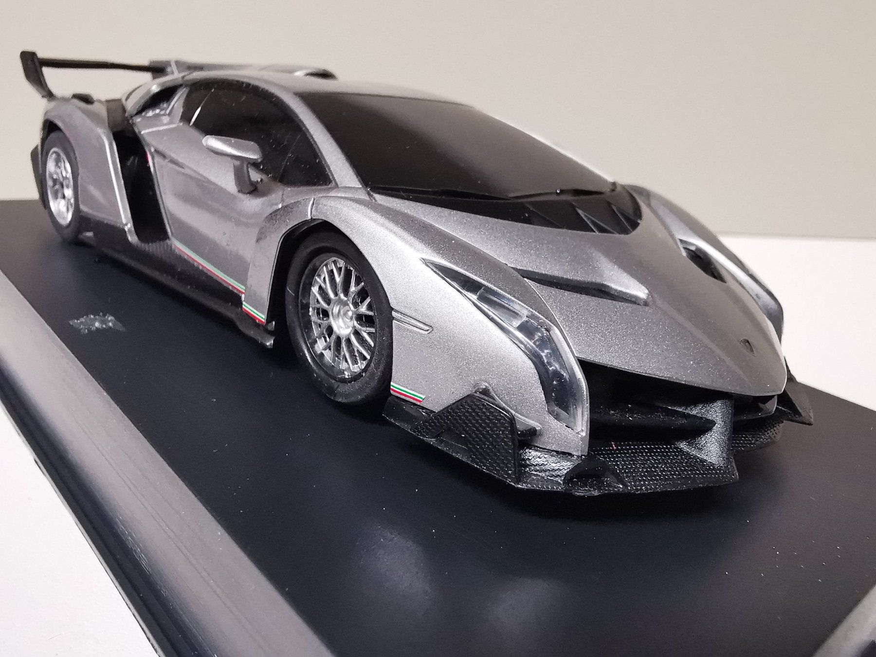 Piste: Lamborghini Veneno, slot it chassis – Usato da Winterthur venduto da Lonpos1 1