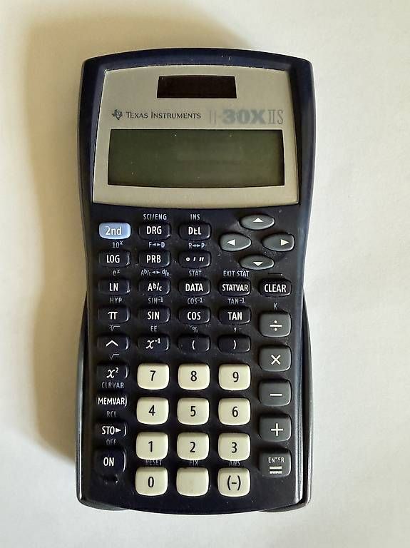 Calculatrices: Texas Instruments TI 30XIIS Taschenrechner  – D'occasion à Erlinsbach SO par zwiesele 1