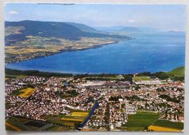 Yverdon et le lac de Neuchâtel - Vue aérienne