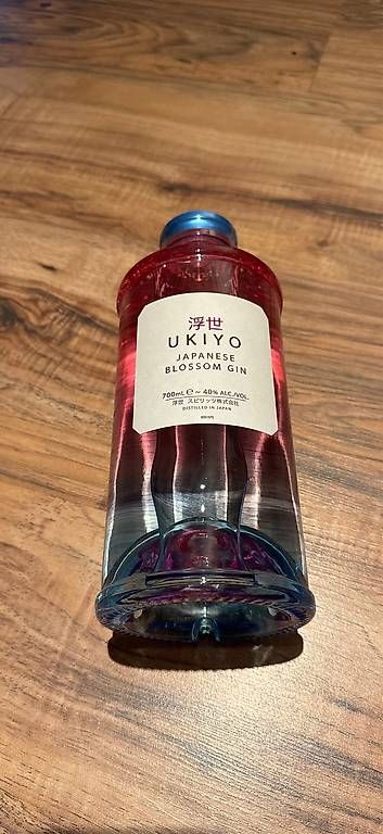 Bevande alcoliche: Ukiyo Gin Japan Blossom – Nuovo e nell'imballaggio originale da Aarau Rohr venduto da Treasure-Trove