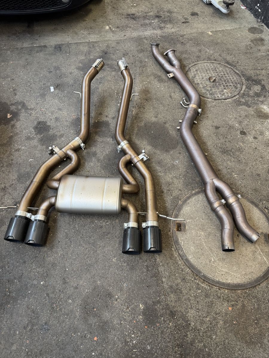 BMW Sistemi di scarico: Auspuff M3 / M4 G80 G82 – Usato da Horgen venduto da fel_6gb8