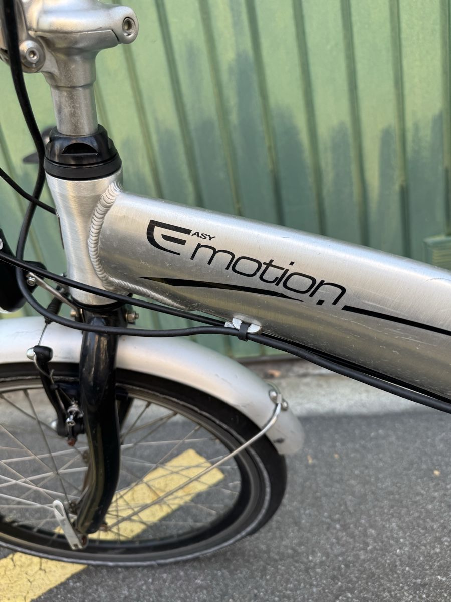 Vélos: Vélo électrique pliable E-Motion – D'occasion à lausanne par Filiajephte 6