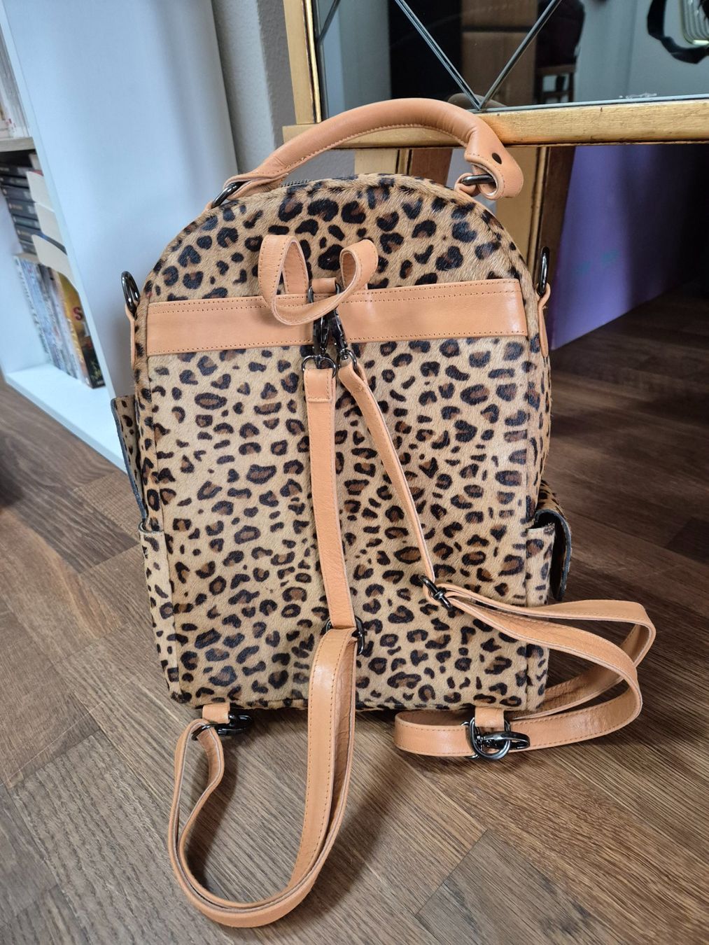 Zaini: Handmade leopard print leather backpack – Usato da Zürich venduto da monadiederich 1