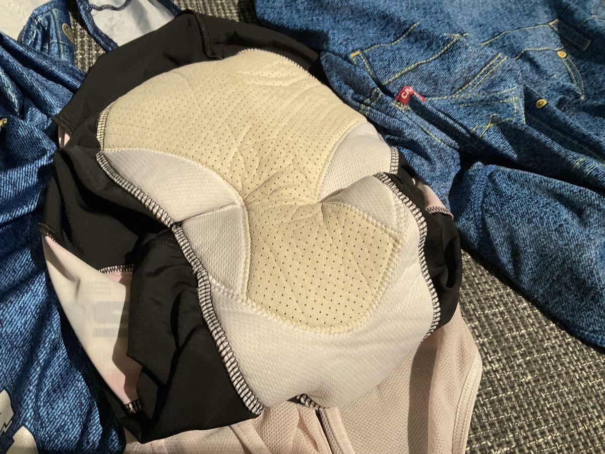 Maillots de corps & Pantalons: Velokleiderpaket 10 Teile – D'occasion à Magden par Karo129 9