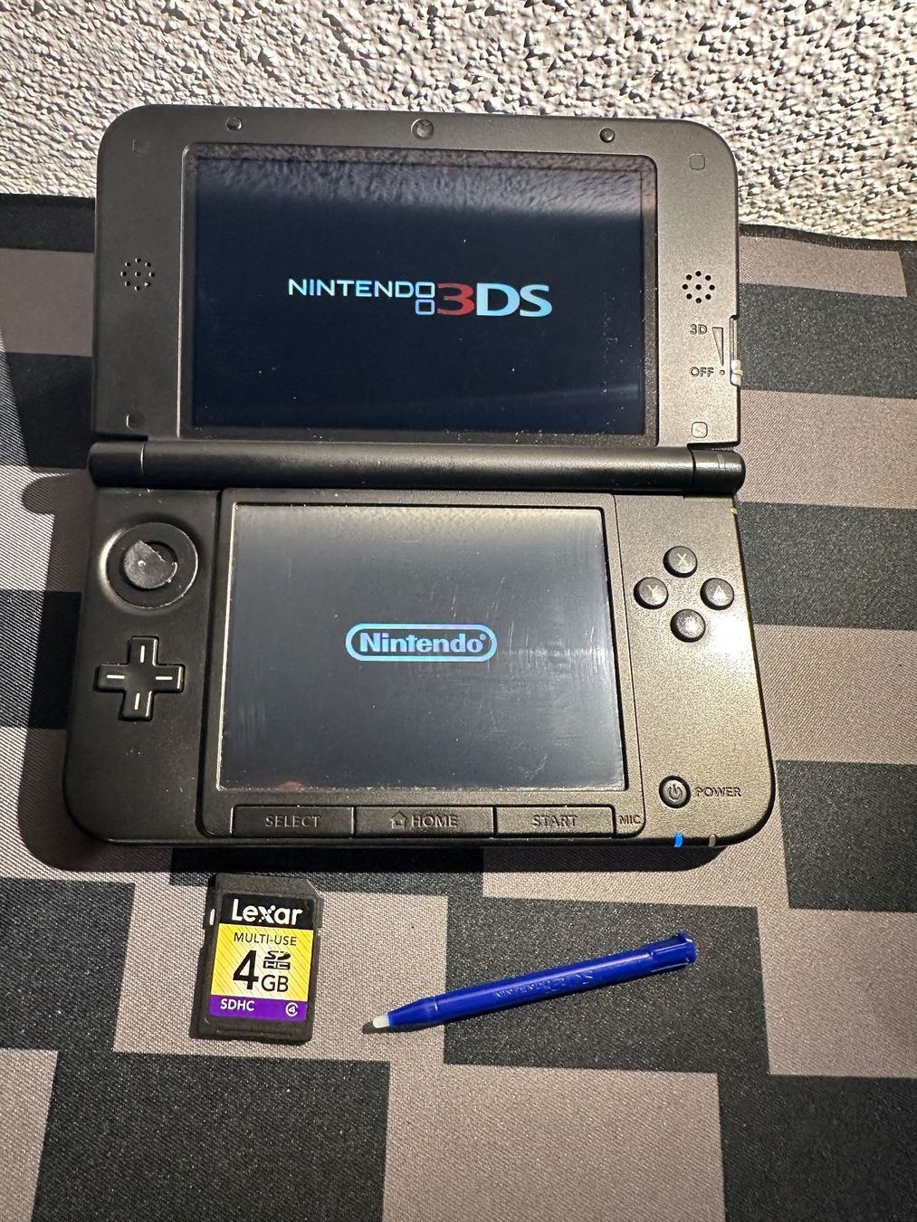 Nintendo Konsolen: Nintendo 3DS XL in OVP , SD-Card + Reserve Stifte – Gebraucht aus Kappel SO von MyFunBox 4