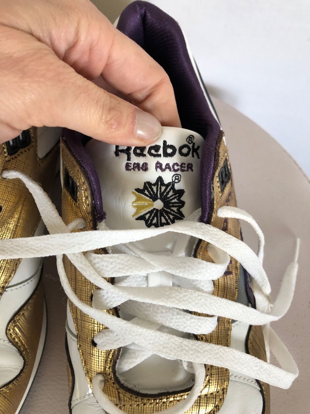 Reebok Scarpe da donna: Baskets blanches et dorées Reebok ERS Racers 40 – Nuovo (secondo la descrizione) da Coppet venduto da Vanessamode 7