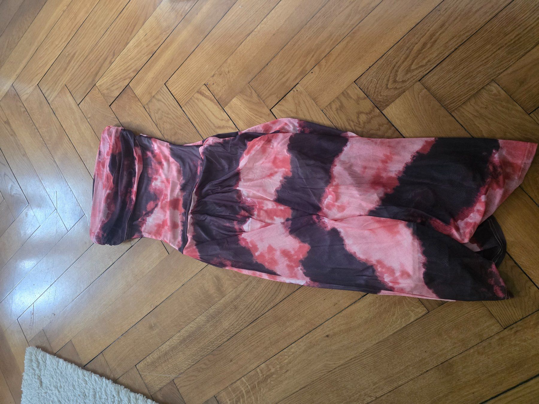 Kleider: Abendkleid gemustert ein Schulter Grösse S neu – Neu und originalverpackt aus Zürich von nara13 3