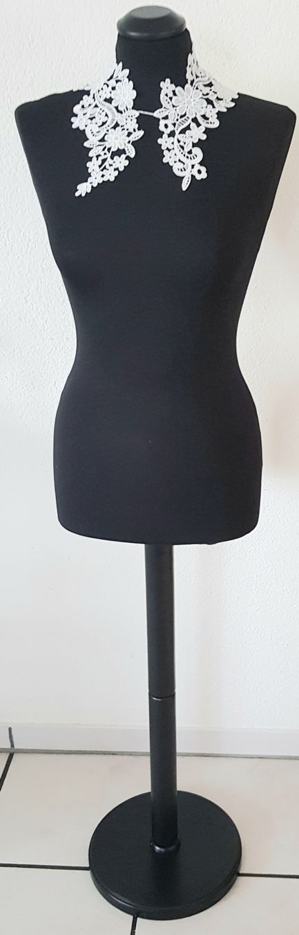 Allestimento di negozi e stand fieristici: Vintage Schneiderpuppe,Schneiderbüste – Usato da Mauensee venduto da Braut-kleid