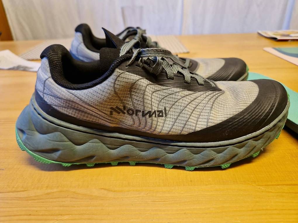 Scarpe da uomo: Normal Trailrunning Schuh 42 2/3 – Usato da Disentis/Mustér venduto da malbina83