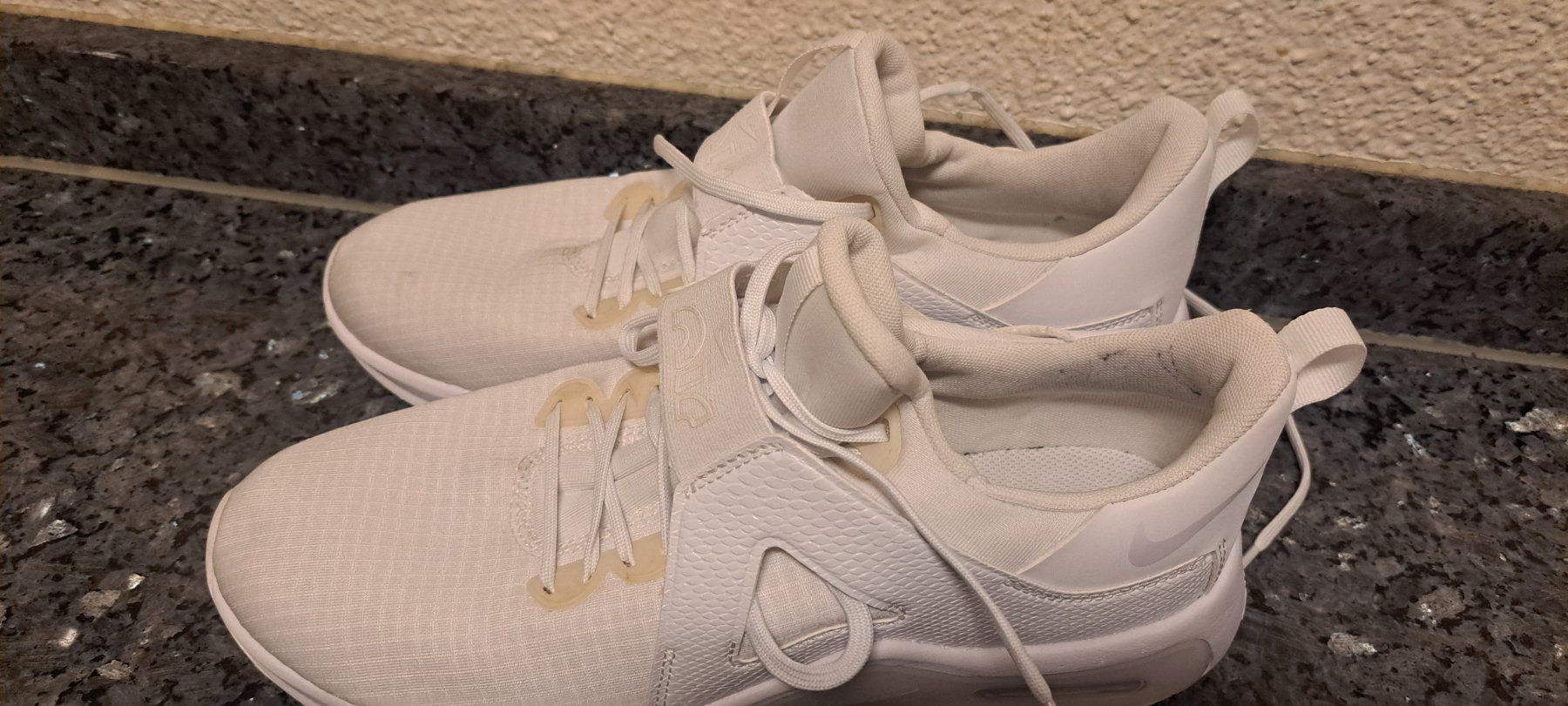 Nike Scarpe da donna: Nike Air Max Bella – Usato da Zürich venduto da blokus12