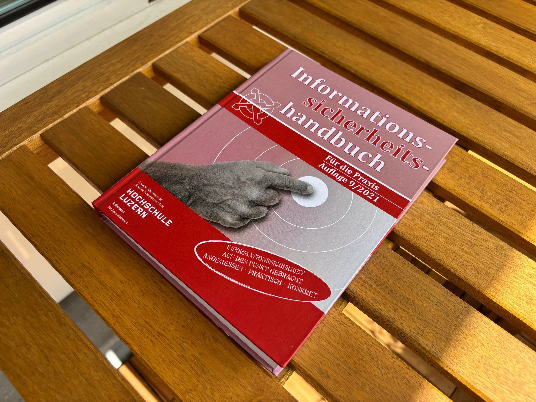 Livres: Informations-Sicherheits-Handbuch – Neuf (Voir description) à Rämismühle par RitzmannMarkus 2