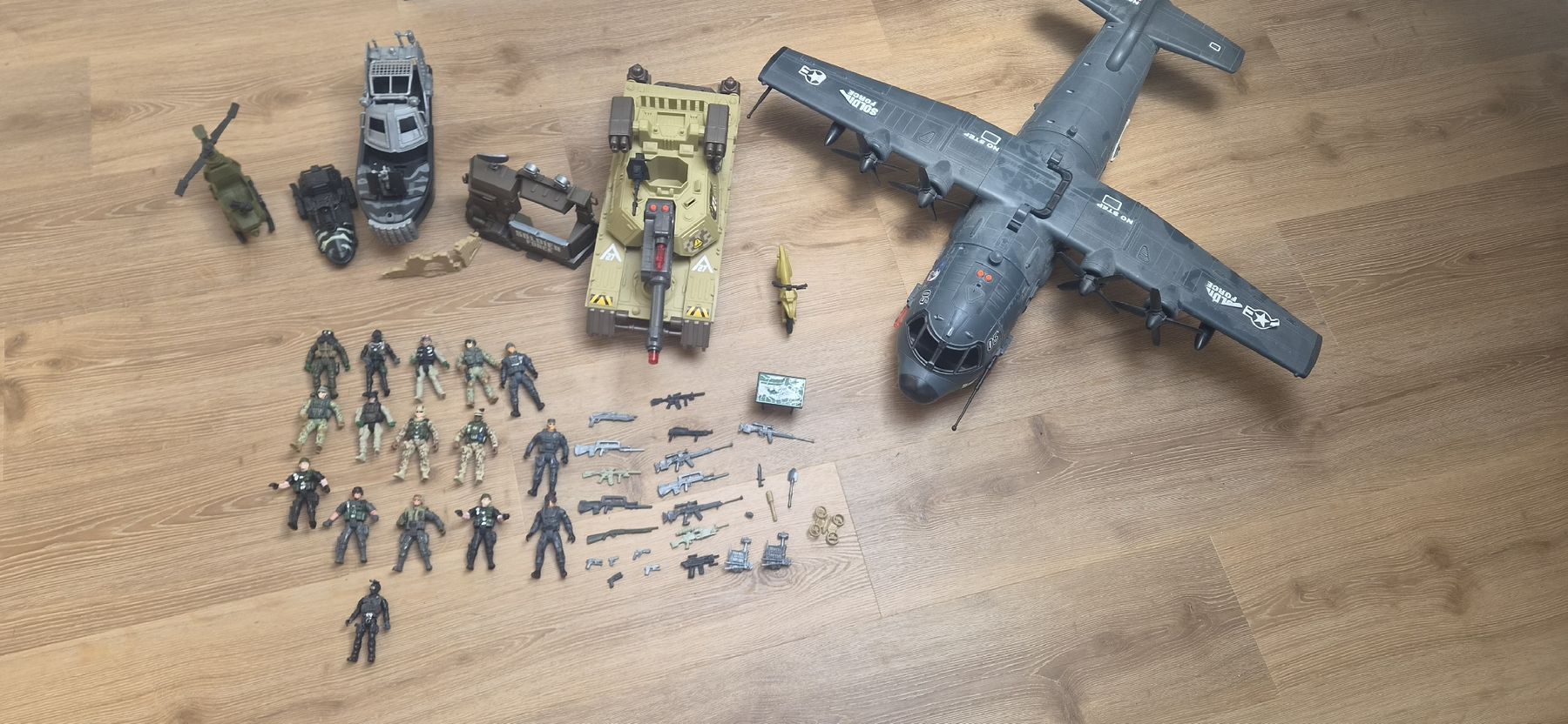 Spielzeuge: Miltär spuelsachen soldier Force – Gebraucht aus Langwiesen von Mauna87