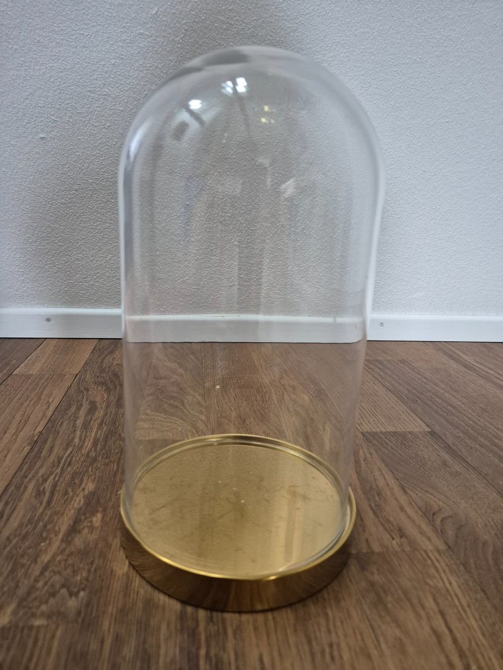 Toutes les décorations: Glass cloche with gold base – D'occasion à Zürich par monadiederich