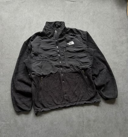 43.Veste polaire The North Face noire, taille M 