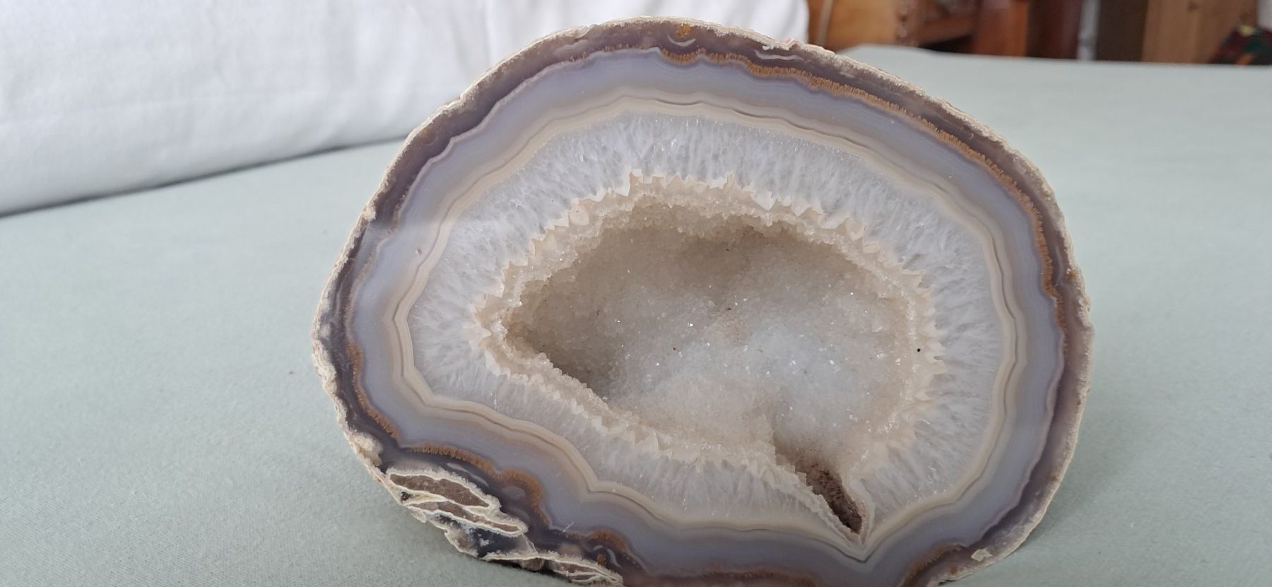 Minerali & Pietre curative: Weiss beige grauer Achat-Geode, 14.5 cm breit – Usato da Chur venduto da Okapi77 4