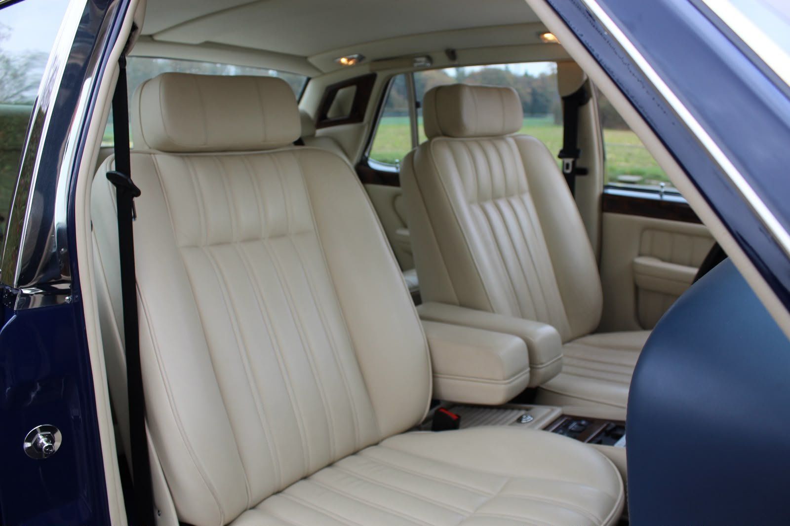 Bentley Autos: Bentley Brooklands – Gebraucht aus Satigny von tin_9y9v 9
