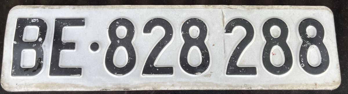 Insegne: Kontrollschild BE 828288 – Usato da Urtenen-Schönbühl venduto da nautilus-9 1
