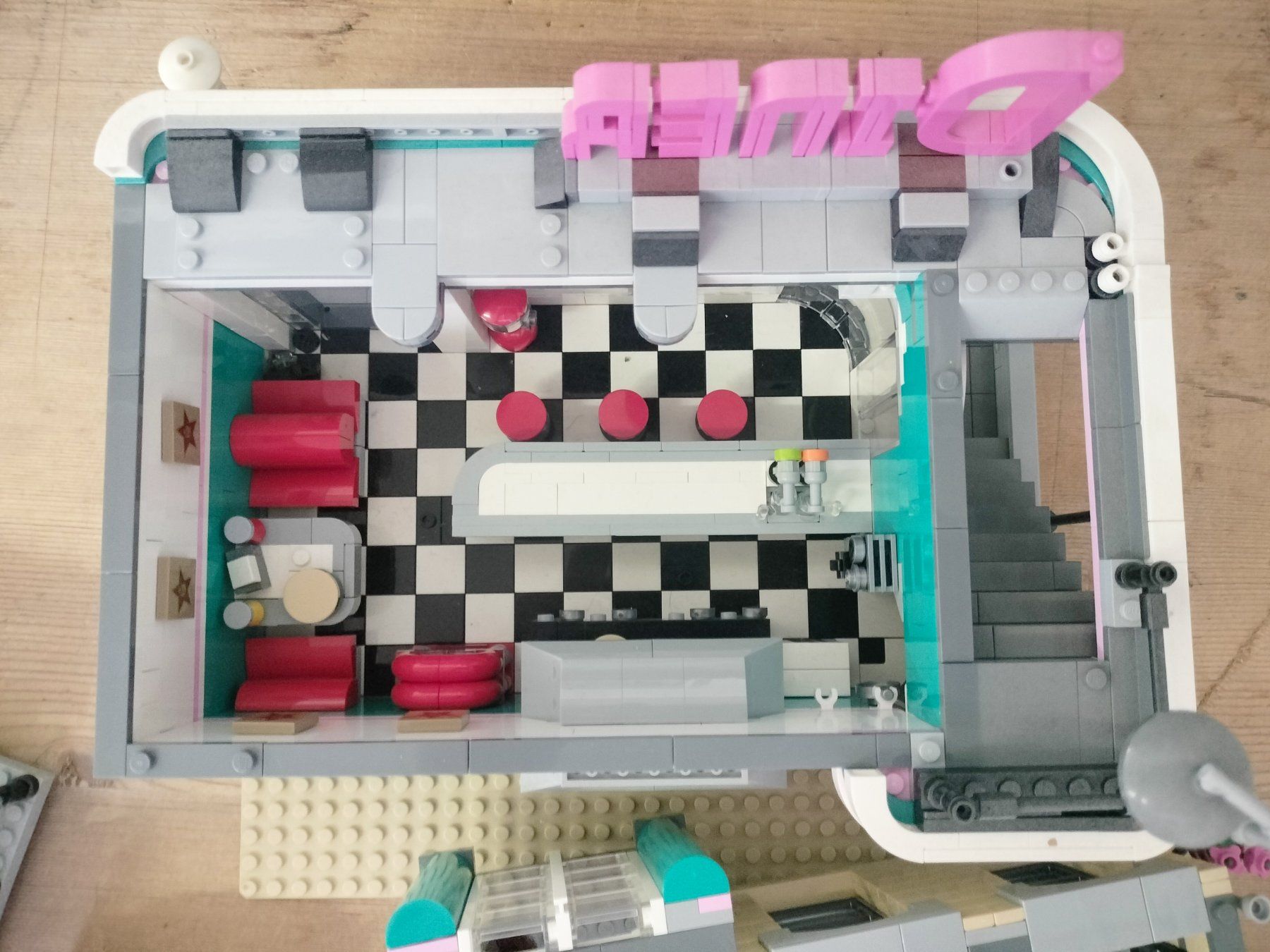 Lego Spielzeuge: Lego Creator Expert 10260 American Diner Modular ab 1.- – Gebraucht aus Wil SG von RoyalBricks 7