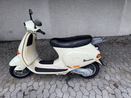 Piaggio vespa et2 nos mofa scooter