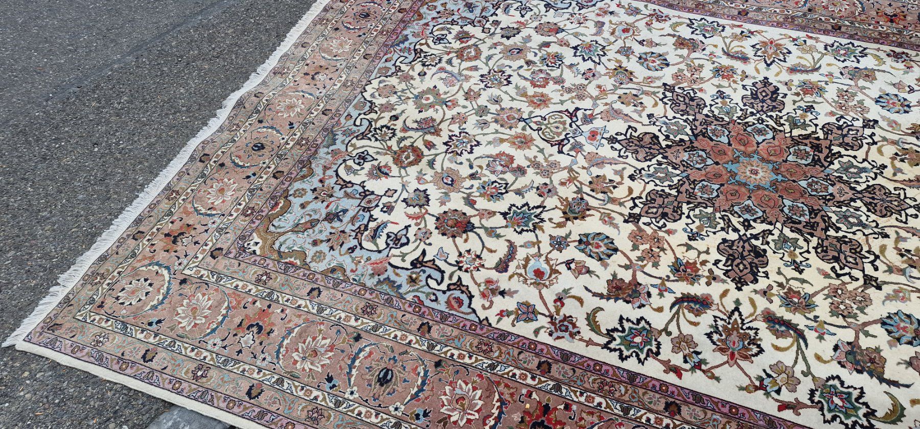 Tapis: Teppich Tabriz mit seide – D'occasion à dietikon par Deva64 5