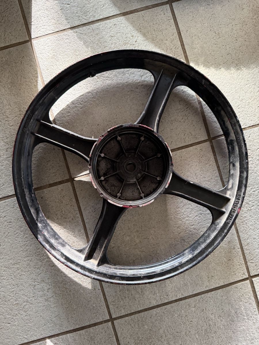 Jantes: Felgen Piaggio Hinterrad  – D'occasion à Waltenschwil par phi_969r 1