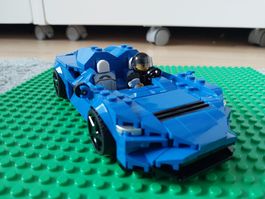 LEGO McLaren Elva Sportauto mit Minifigur blau (set 76902) 
