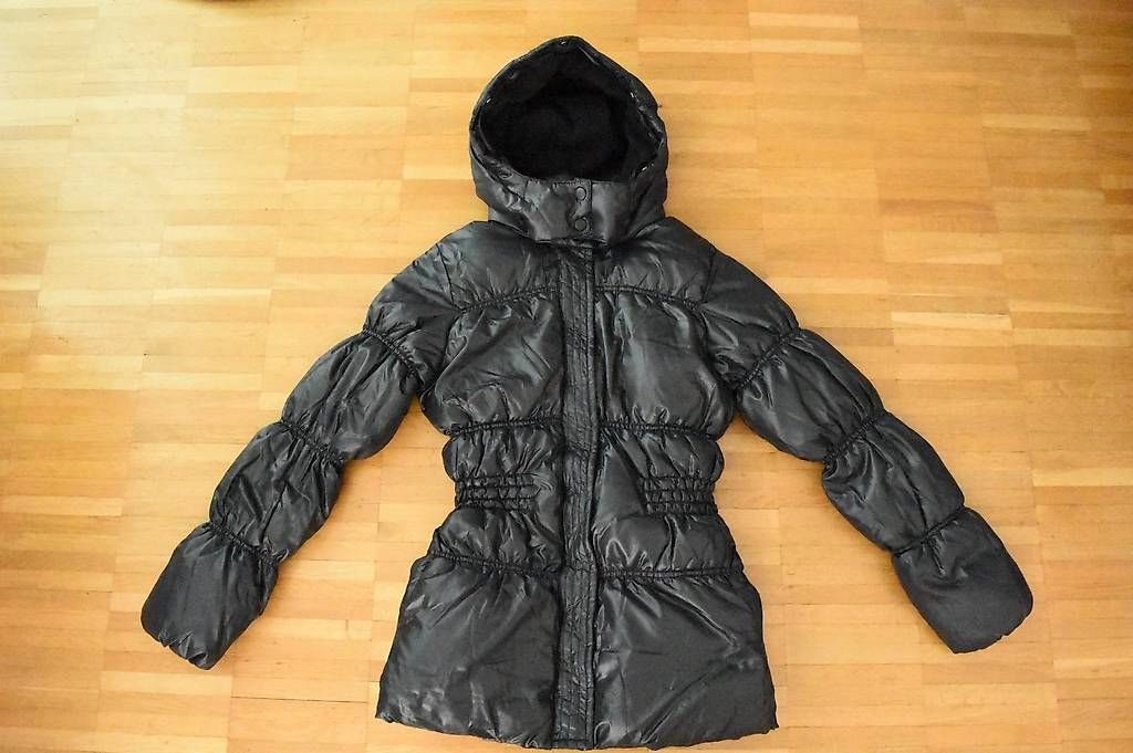 Giacche & Cappotti: Winterjacke Mädchen schwarz Gr. 152 – Nuovo (secondo la descrizione) da Wettingen venduto da okatiki